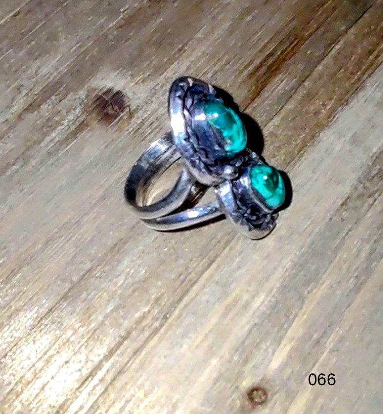 Handcrafted Native American Sterling Silver Ring with Double Green Turquoise Stones sz.6