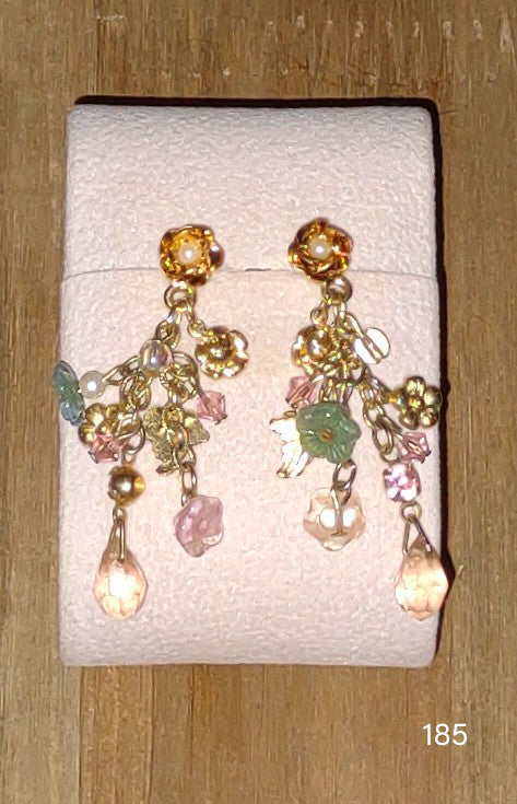 KIRKS FOLLY LUCITE FLOWER CHARM DROP DANGLE EARRINGS