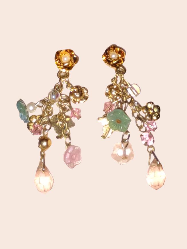 KIRKS FOLLY LUCITE FLOWER CHARM DROP DANGLE EARRINGS