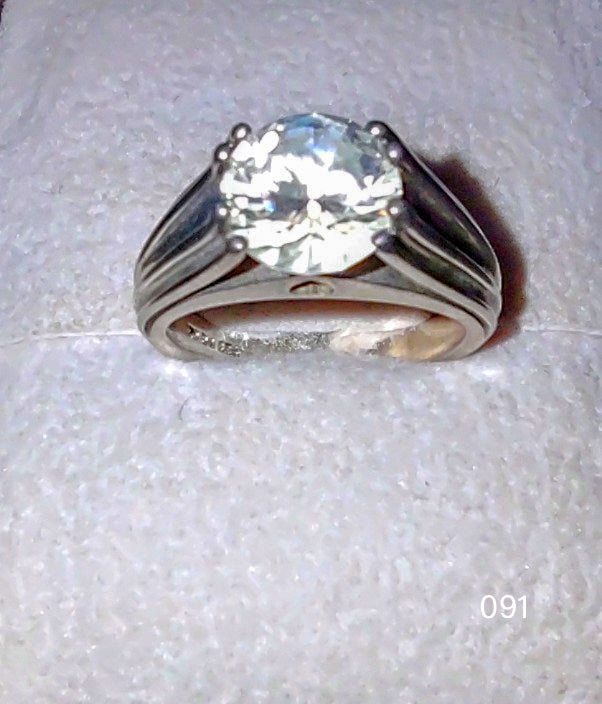 Sz6 .925 Sterling Silver Ring with Large Clear CZ Gem and  Heart on Bridge of Setting