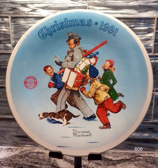 Edwin M Knowles China Company Norman Rockwell Christmas "Santa's Helper" #18 (1991) 84-R70-1.18