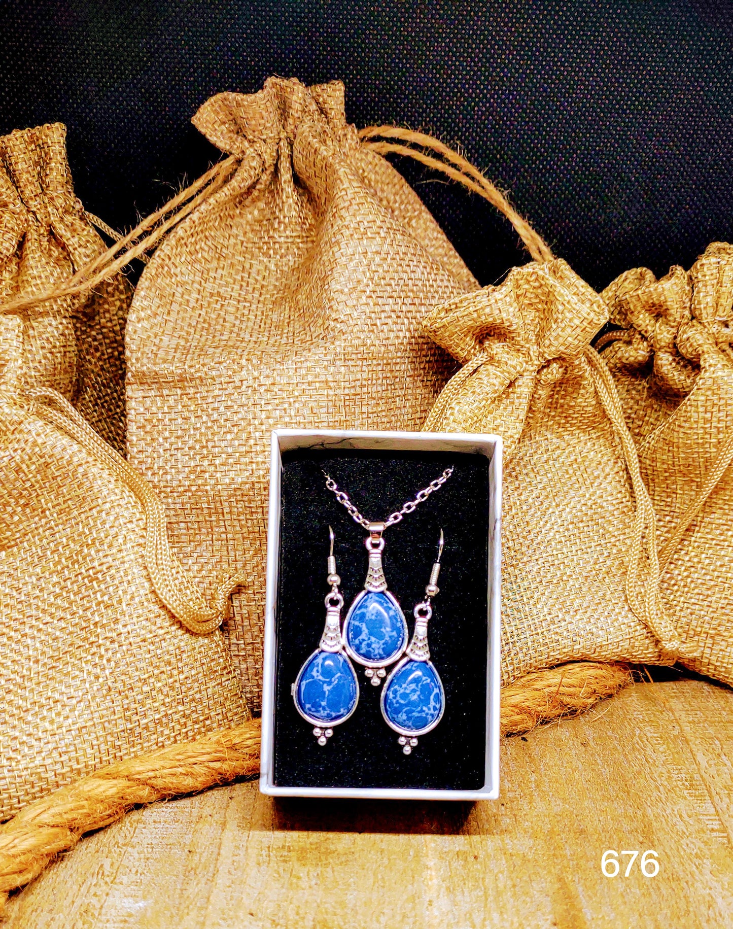 NEW! Ventage navy blue natural stone earrings necklace set